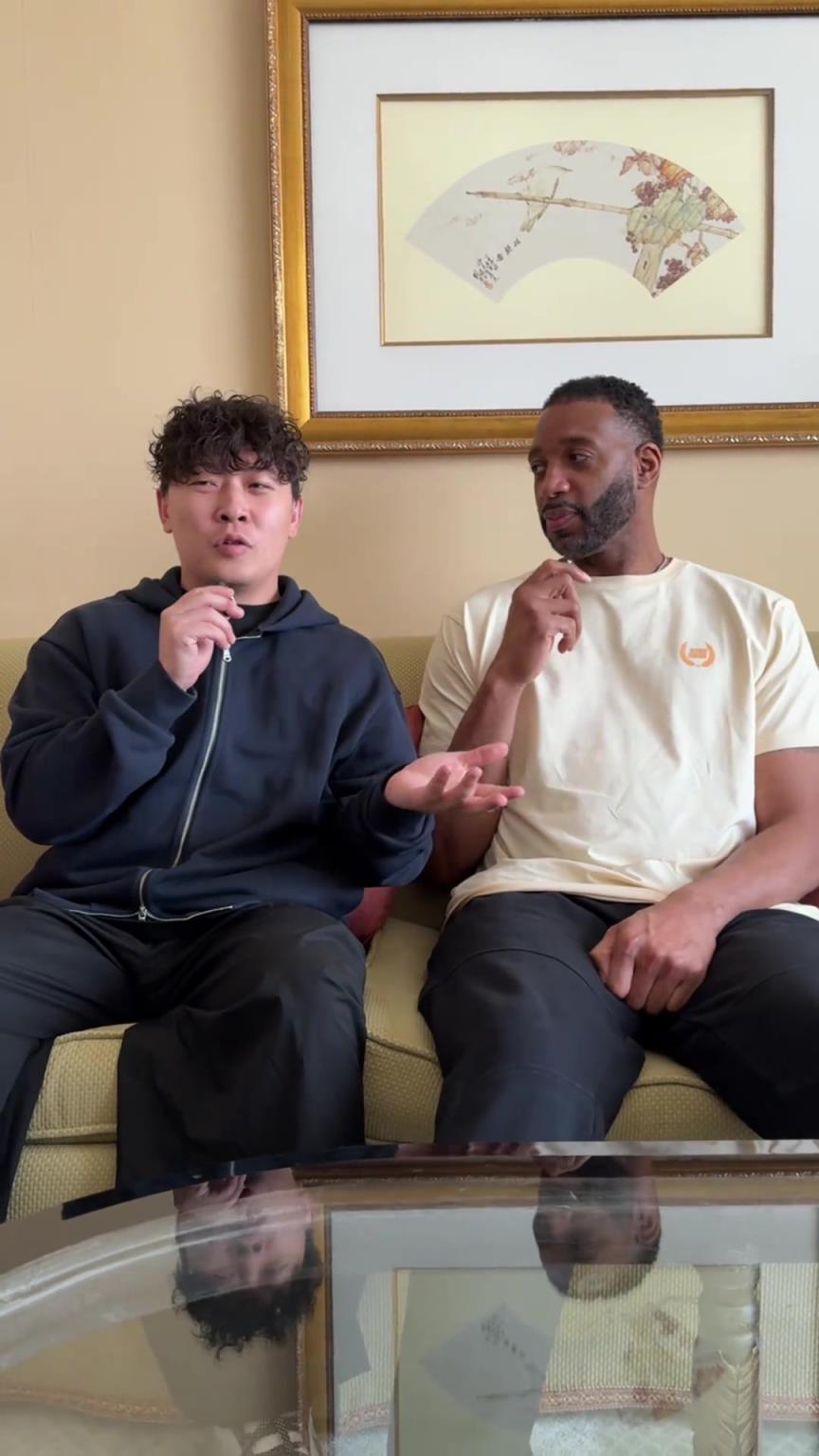 小伙子你真勇啊，在麥迪面前“那個，那個”的